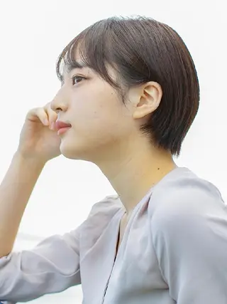 ショート 透け感カラー⭐️ EARTH高田馬場のヘアスタイル