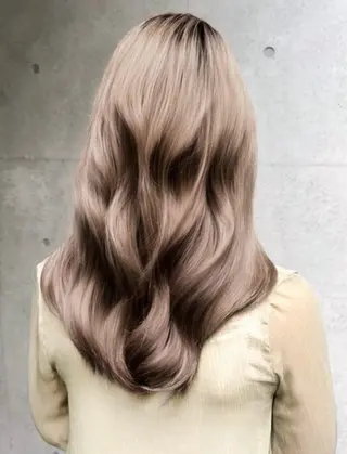 ショート カラー 吉岡 勇海のヘアスタイル