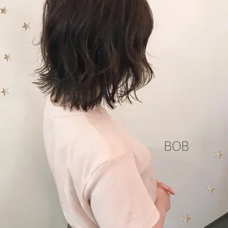 ミディアム カラー 市川 千夏のヘアスタイル