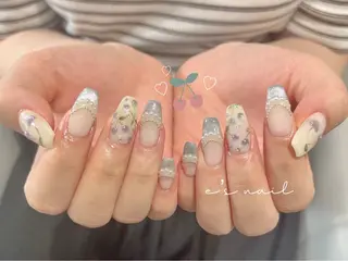 ネイル e’s nail Lumièreのネイルデザイン