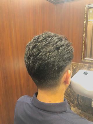 メンズ ヒロ銀座川崎 志田健介のヘアスタイル