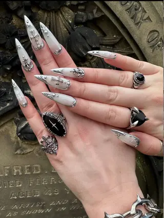 ネイル Rina Mika Nailsのネイルデザイン