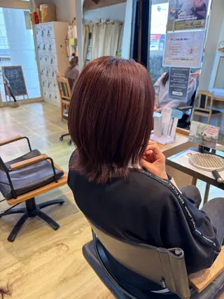 ミディアム 水木 里咲のヘアスタイル