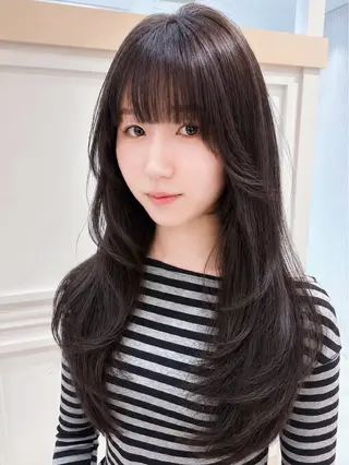 ロング カラー mayu🤍 透明感カラーのヘアスタイル
