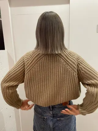 ミディアム カラー 山本 愛永のヘアスタイル