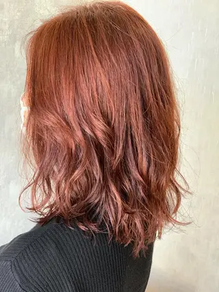 ミディアム カラー LUXBE LUCEのヘアスタイル