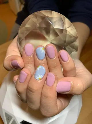 ネイル LAVISH 大和店 🤱子連れ大歓迎のネイルデザイン