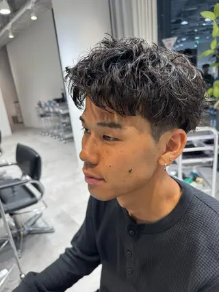 ショート パーマ メンズ 宮原 和斗のヘアスタイル