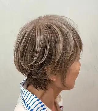 ショート カラー 白髪率別白髪ぼかし /なおき/表参道のヘアスタイル
