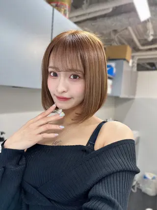 ミディアム カラー 顔まわりの神様✨ 透明感カラー藤嶋秀幸のヘアスタイル