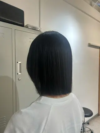 ショート 🩷透明感カラー 🩷レイヤー･ボブのヘアスタイル