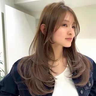 セミロング カラー ヘアアレンジ 内大久保 列夏のヘアスタイル
