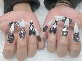 ネイル Rei _Nail 新宿のネイルデザイン