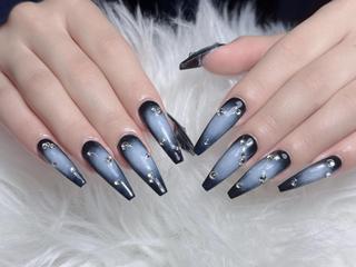 ネイル Lenie Kabukichoのネイルデザイン
