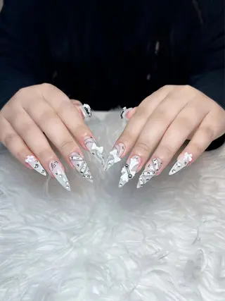 ネイル Julli NailStudioのネイルデザイン
