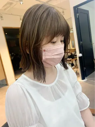 ミディアム カラー パーマ ヘアアレンジ メンズ キッズ ネイル マツエク・マツパ アイブロウ 似合せレイヤー/ 柔らか透明感カラーのヘアスタイル