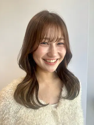 ミディアム カラー 🩷愛咲🩷レイヤー /透明感カラーのヘアスタイル
