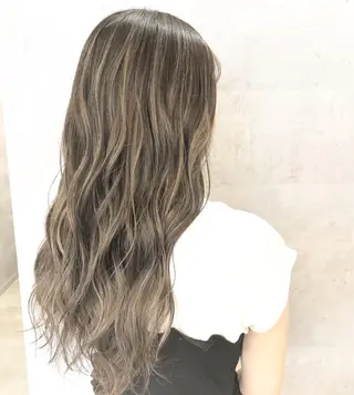 ロング カラー 髪質改善で 憧れの潤艶美髪にのヘアスタイル
