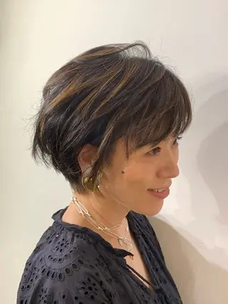 ショート 【パリ研修済】貝沼 しおん（矢場町）のヘアスタイル