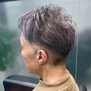 カラー メンズ 白髪ぼかし大人メンズ 根本零のヘアスタイル