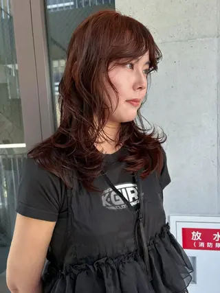 セミロング 薄暮 マツイ　レンのヘアスタイル