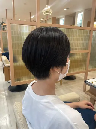 ショート être 加藤 悠花のヘアスタイル
