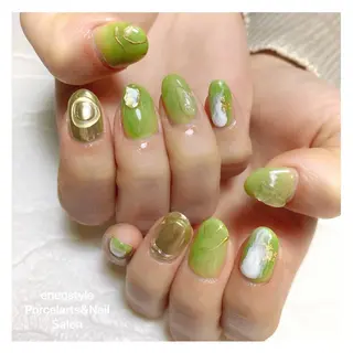 ミディアム ネイル 🐾enen style 🐾のネイルデザイン