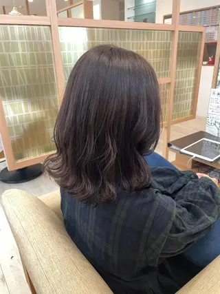 ミディアム être 加藤 悠花のヘアスタイル