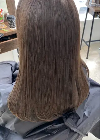 セミロング equal銀座 黒田💚のヘアスタイル