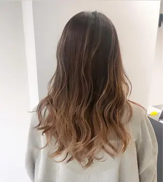 ミディアム カラー ブリーチ👩🦳/ ✂︎MANAMIのヘアスタイル