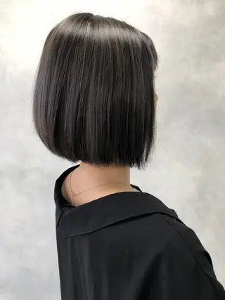 ショート 浅香 美加のヘアスタイル