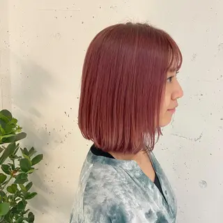 ショート カラー カジュアルを女っぽく 𝗮𝘆𝗮𝗰𝗼のヘアスタイル