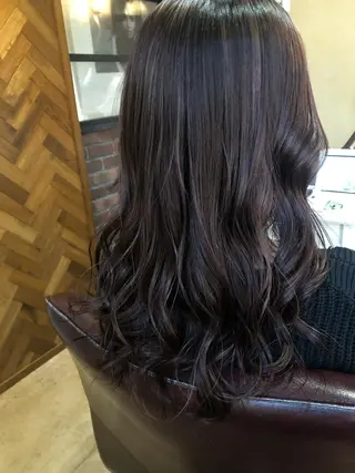 セミロング カラー フラミューム アカデミーのヘアスタイル