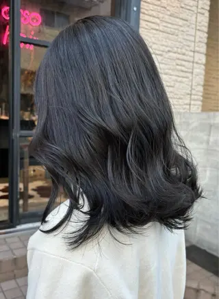 ミディアム カラー 【aini天王寺】 𝐚𝐢𝐫𝐢✂︎のヘアスタイル