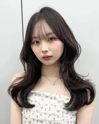 カラー 🌸春の暗髪カラー 🌸透明感ヘアのヘアスタイル