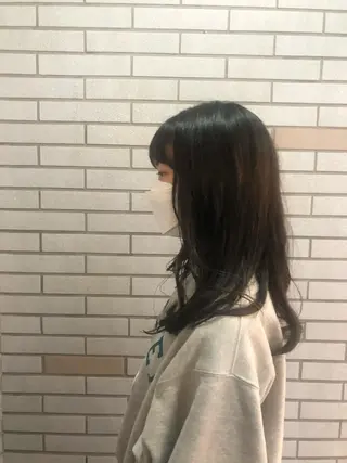 ミディアム 中村 よしひでのヘアスタイル
