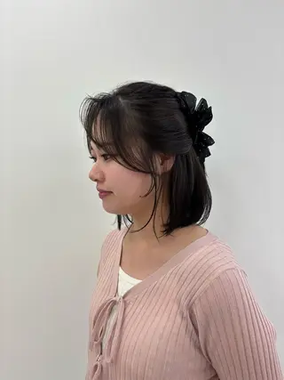 ミディアム カラー 抜け感レイヤー︴ ニュアンスカラーのヘアスタイル