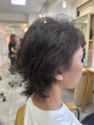 パーマ メンズ 立川 芽依のヘアスタイル