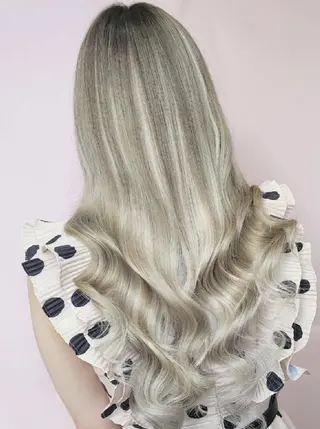 ロング カラー ヘアアレンジ 大阪レミーエクステ チビ編み込みのヘアスタイル