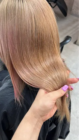 セミロング ななか/艶カラー/ レイヤー/海外ヘアのその他イメージ