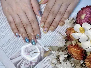 ショート カラー ネイル Le’a NailSalonのネイルデザイン