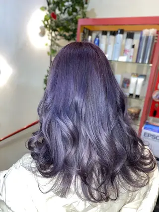 セミロング ゆぴ☾/推しカラー /ハイトーンのヘアスタイル