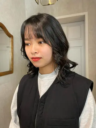 セミロング カラー ナチュラル透明感🌱 小山美樹子のヘアスタイル