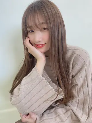 セミロング 髪質改善 🍀岡村凌也のヘアスタイル
