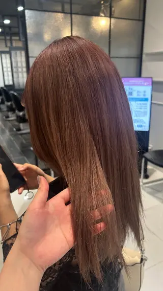 セミロング カラー 遠藤 美空のヘアスタイル