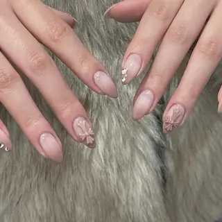 ネイル Fleuri 🌿のネイルデザイン