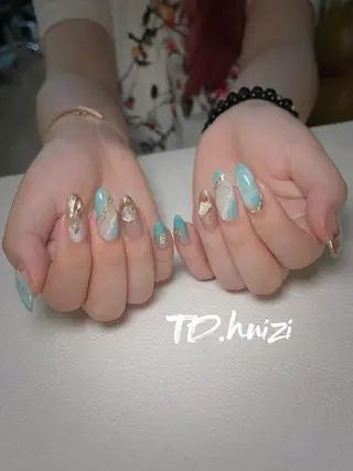 セミロング めぐみのネイルサロン スタッフ練習のネイルデザイン