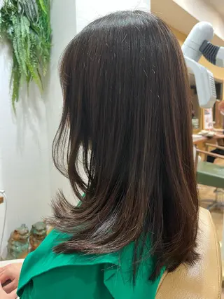 セミロング Greens Yokoのヘアスタイル