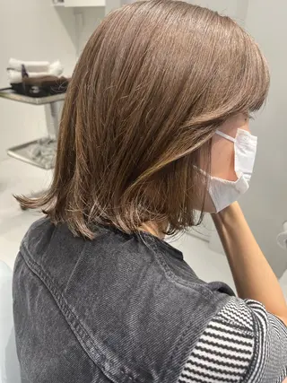 カラー 伊藤 由季のヘアスタイル
