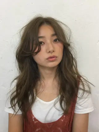 ロング カラー パーマ ヘアアレンジ メンズ キッズ ネイル マツエク・マツパ 【サンバイエム】 公式のエステ・リラクイメージ